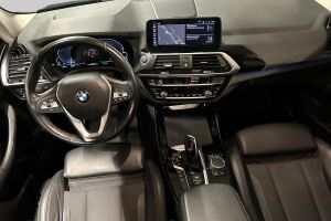 BMW X3 esikatselu 9