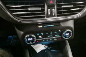 Ford Focus esikatselu 17