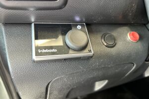 Nissan NV300 esikatselu 27