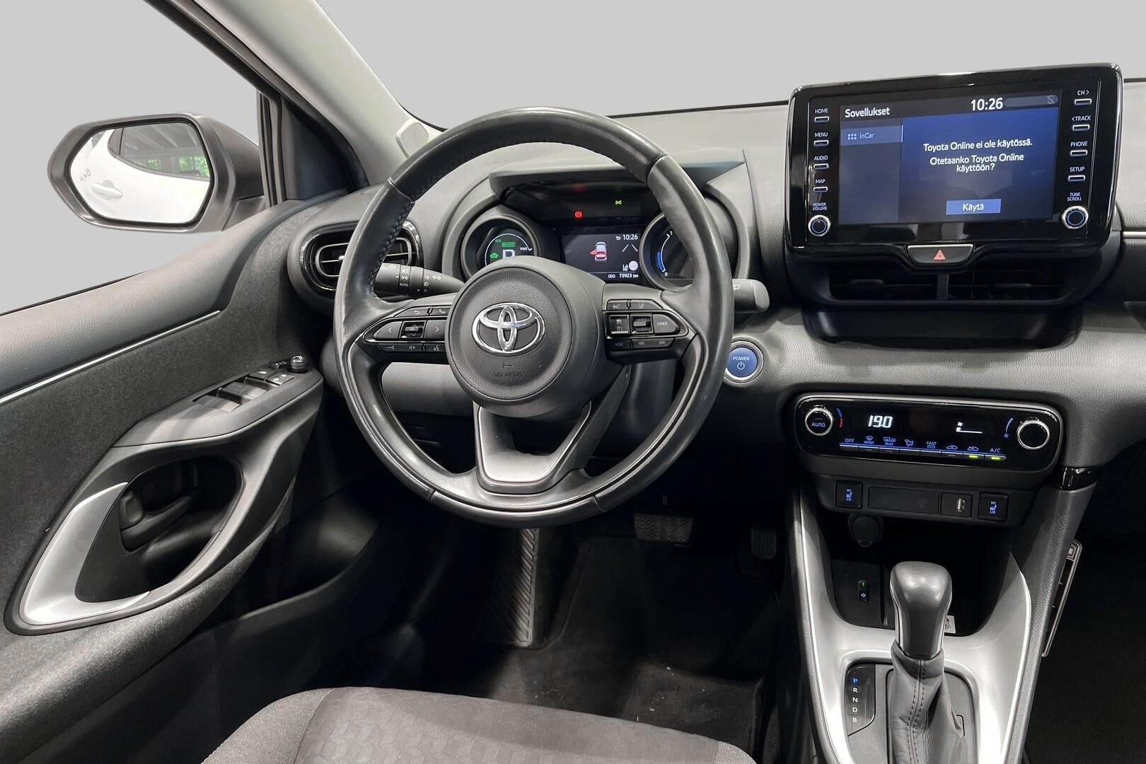 Toyota Yaris iso kuva 21