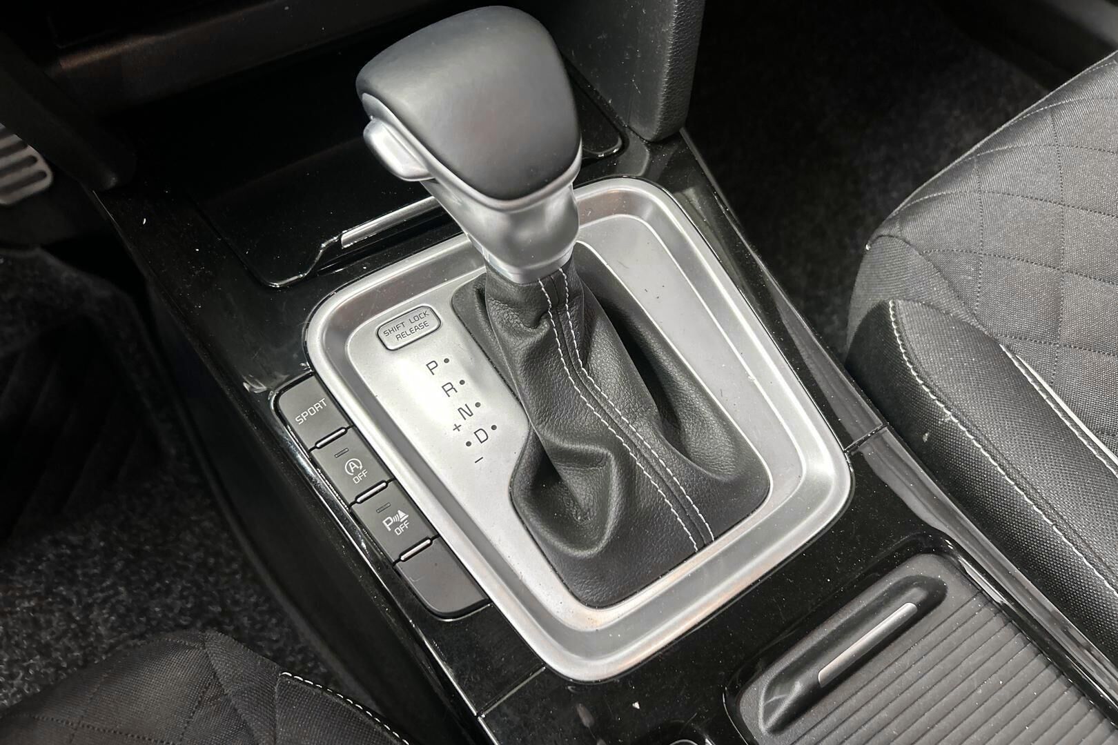Kia ProCeed iso kuva 23