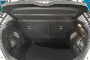 Nissan Leaf esikatselu 12