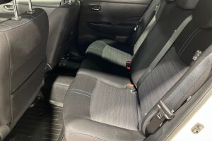 Nissan Leaf esikatselu 12