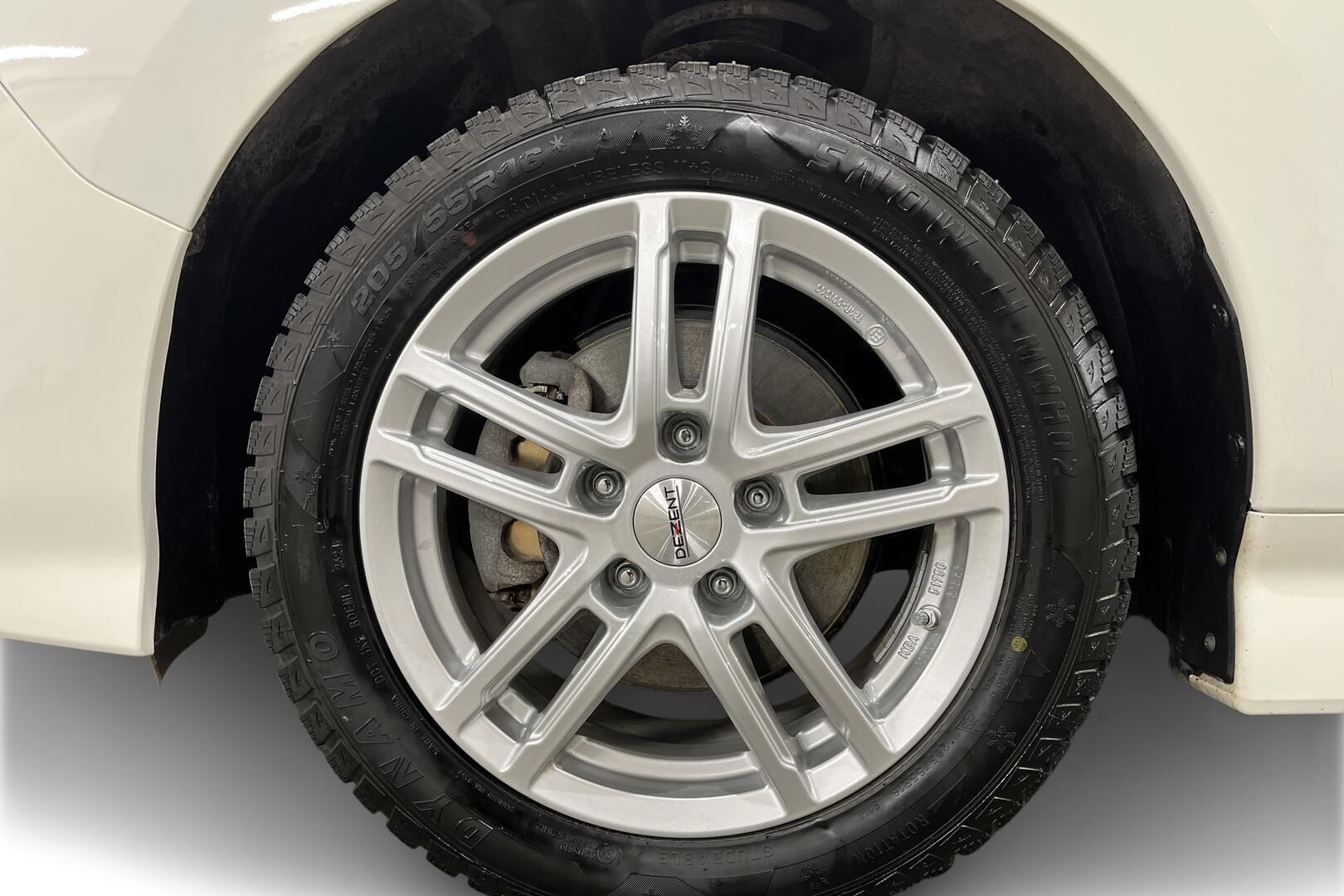 Nissan Leaf iso kuva 13