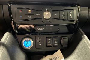 Nissan Leaf esikatselu 15