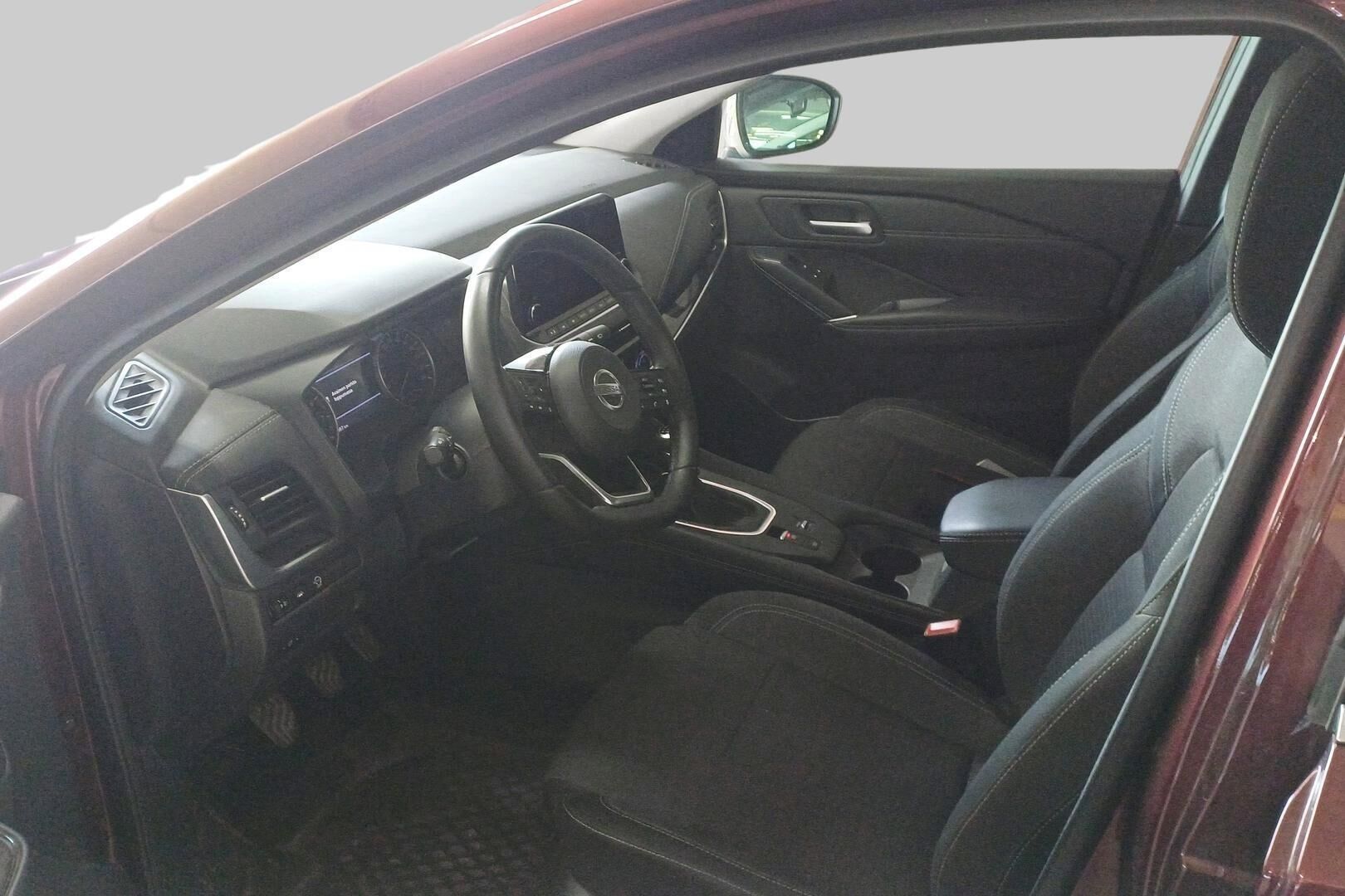 Nissan Qashqai iso kuva 2