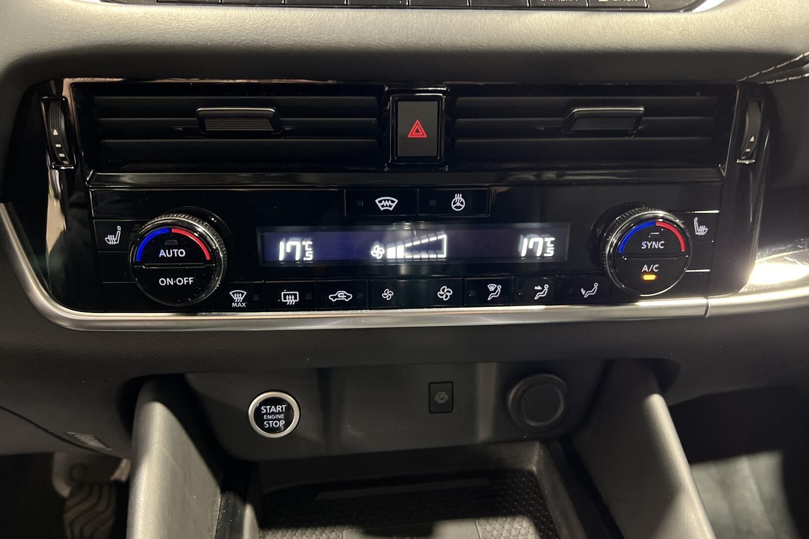 Nissan Qashqai iso kuva 20