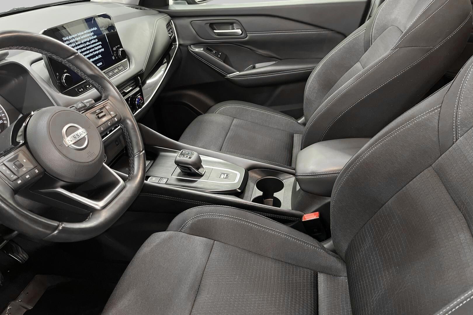 Nissan Qashqai iso kuva 9