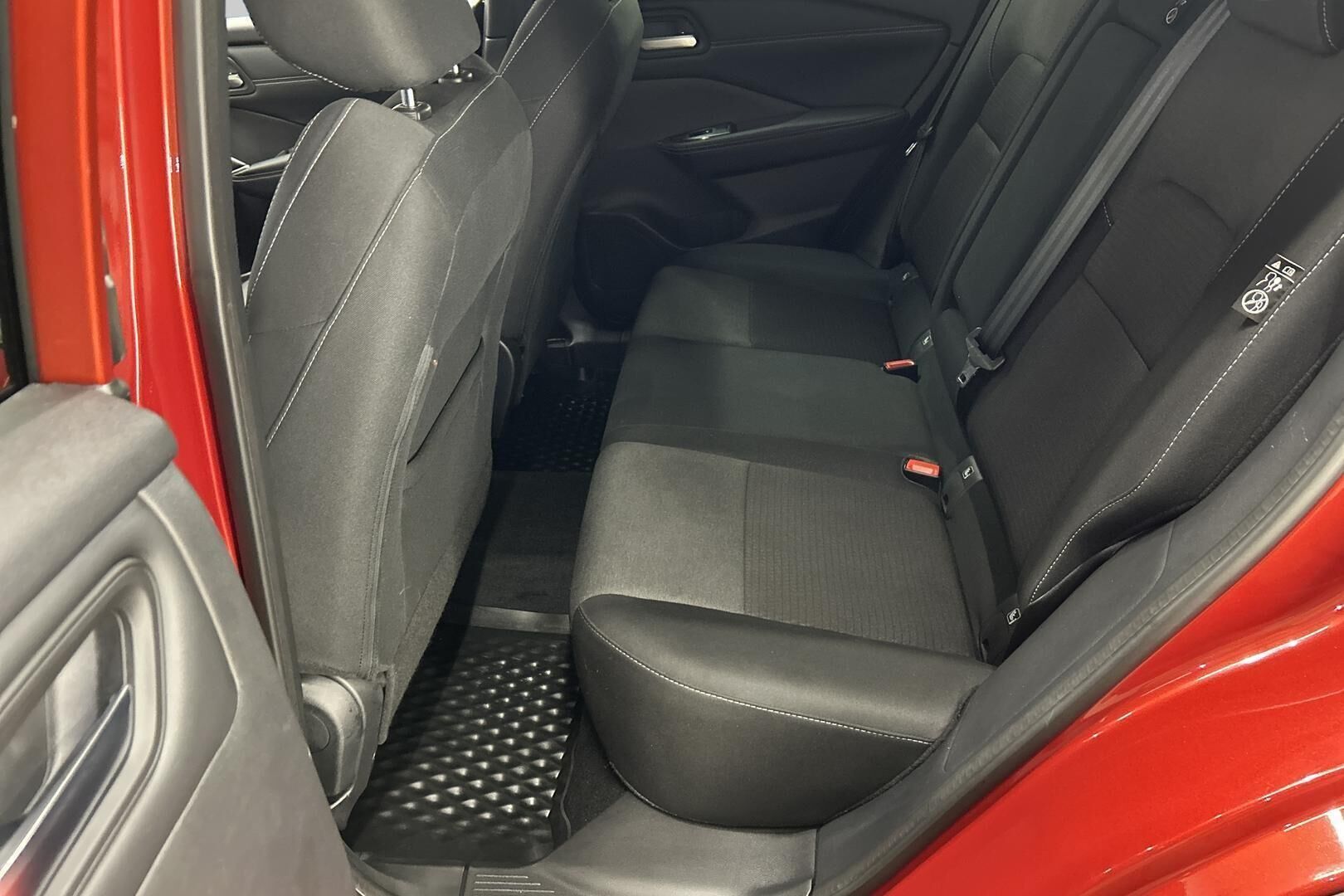 Nissan Qashqai iso kuva 10