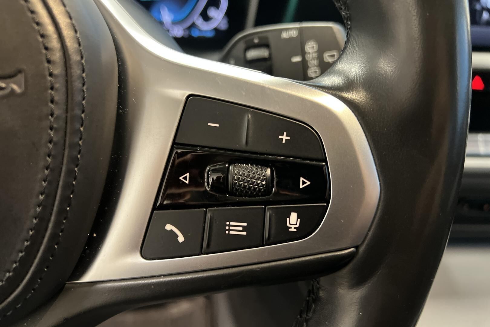 BMW 3-sarja iso kuva 17