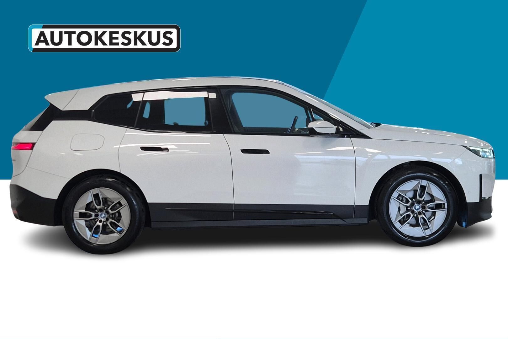 BMW iX iso kuva 4