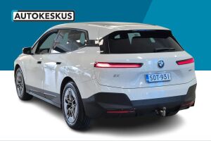 BMW iX esikatselu 7