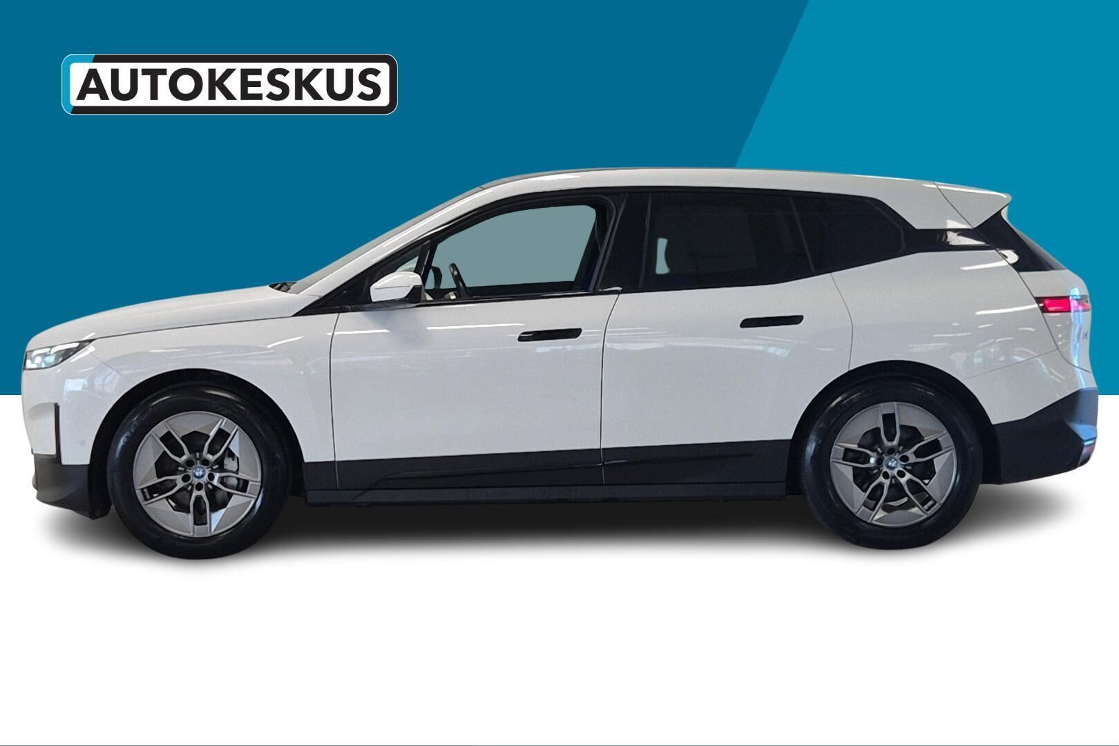BMW iX iso kuva 8