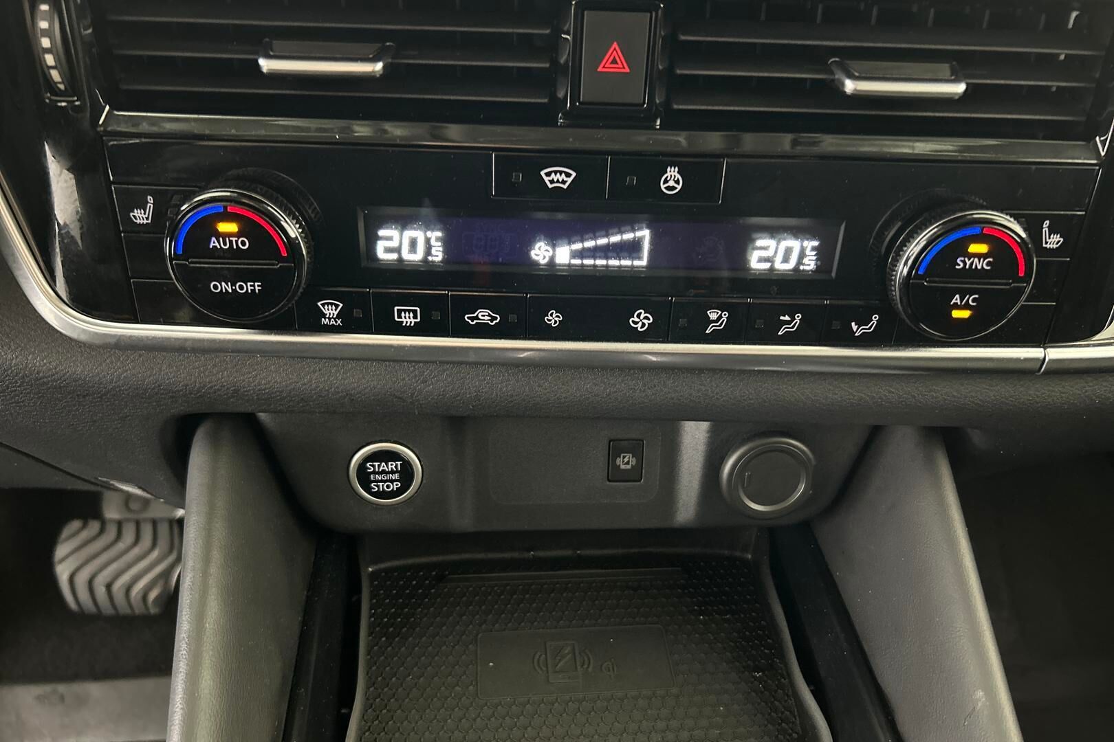 Nissan Qashqai iso kuva 15