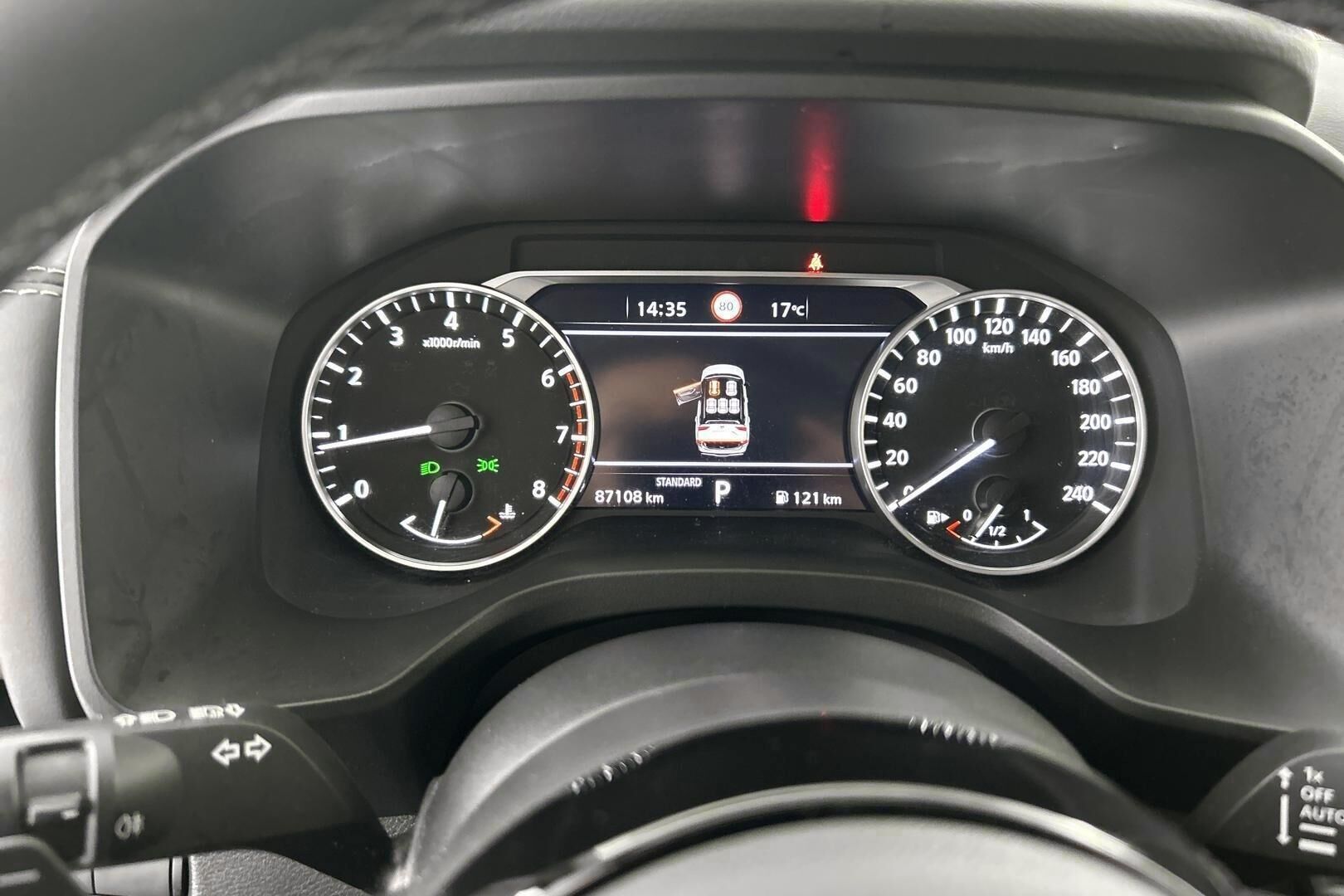 Nissan Qashqai iso kuva 21