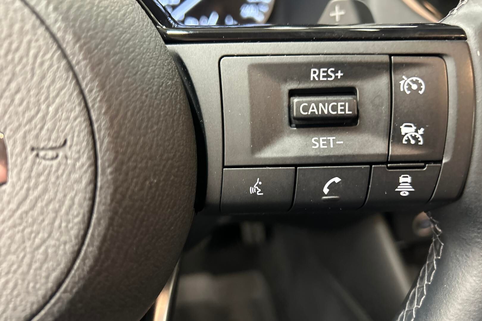 Nissan Qashqai iso kuva 16