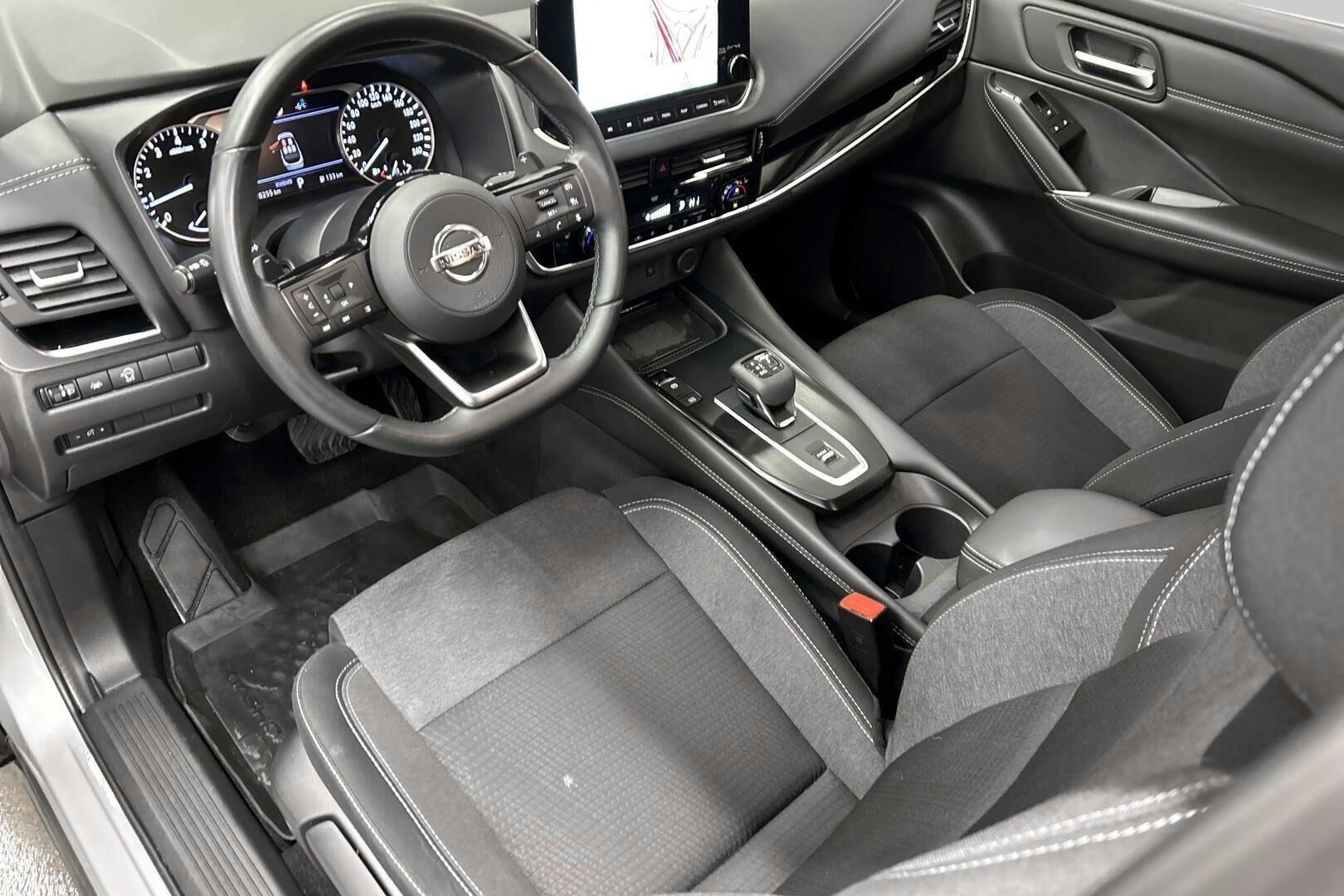 Nissan Qashqai iso kuva 9