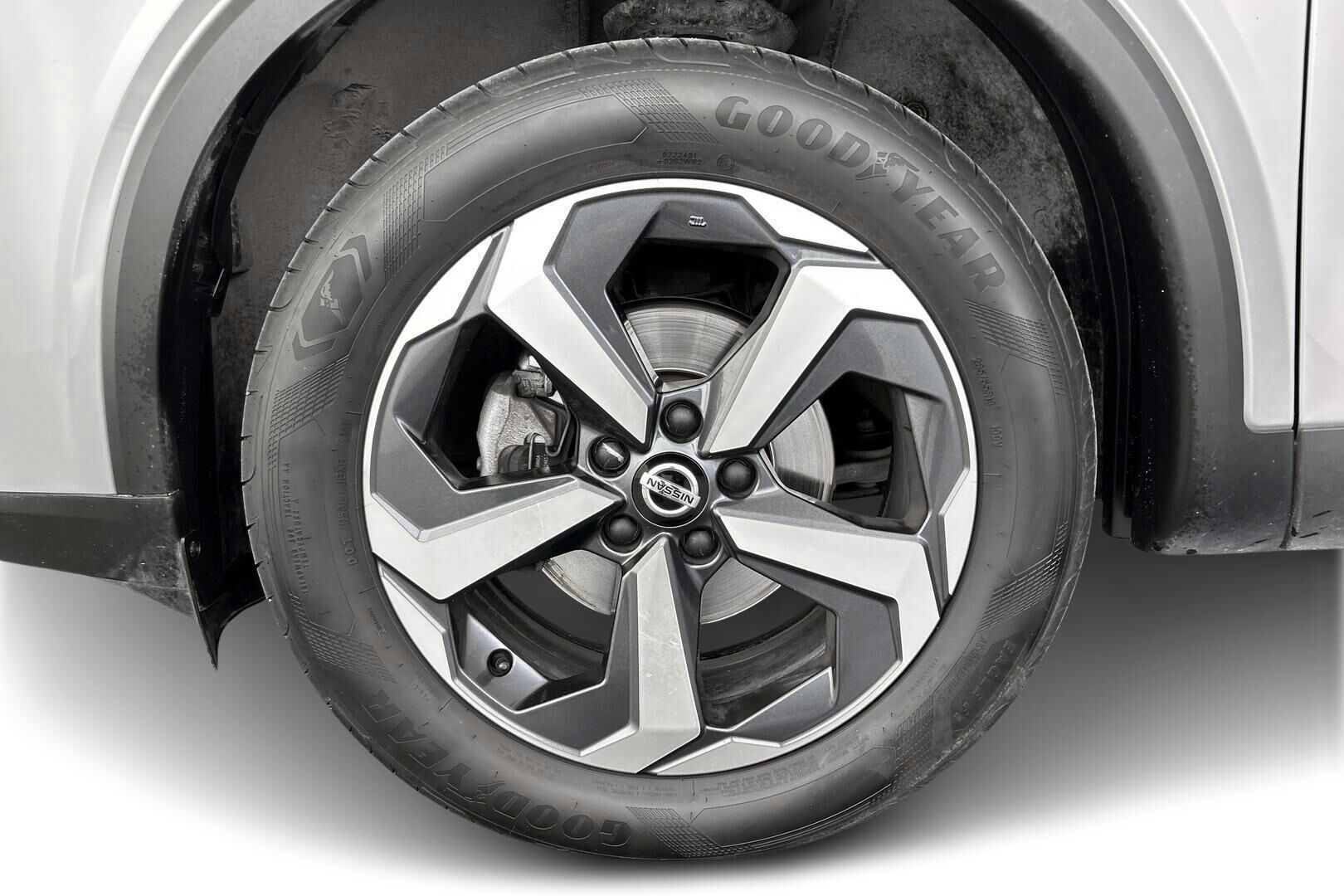 Nissan Qashqai iso kuva 13