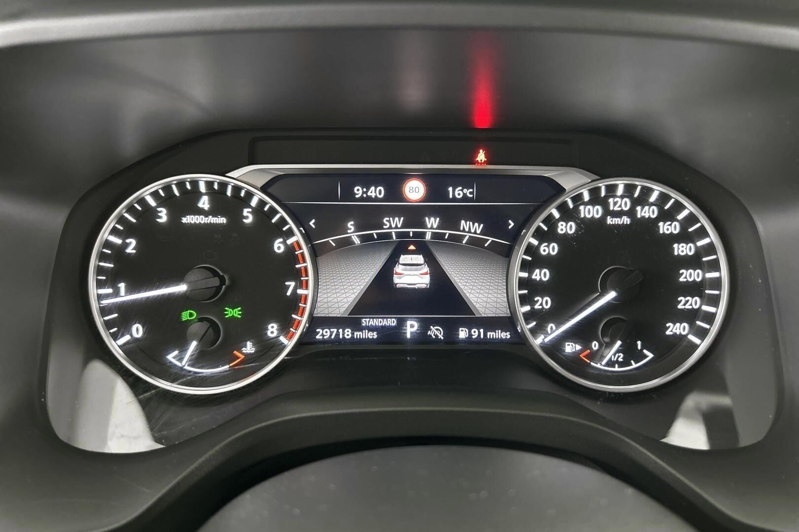 Nissan Qashqai iso kuva 14