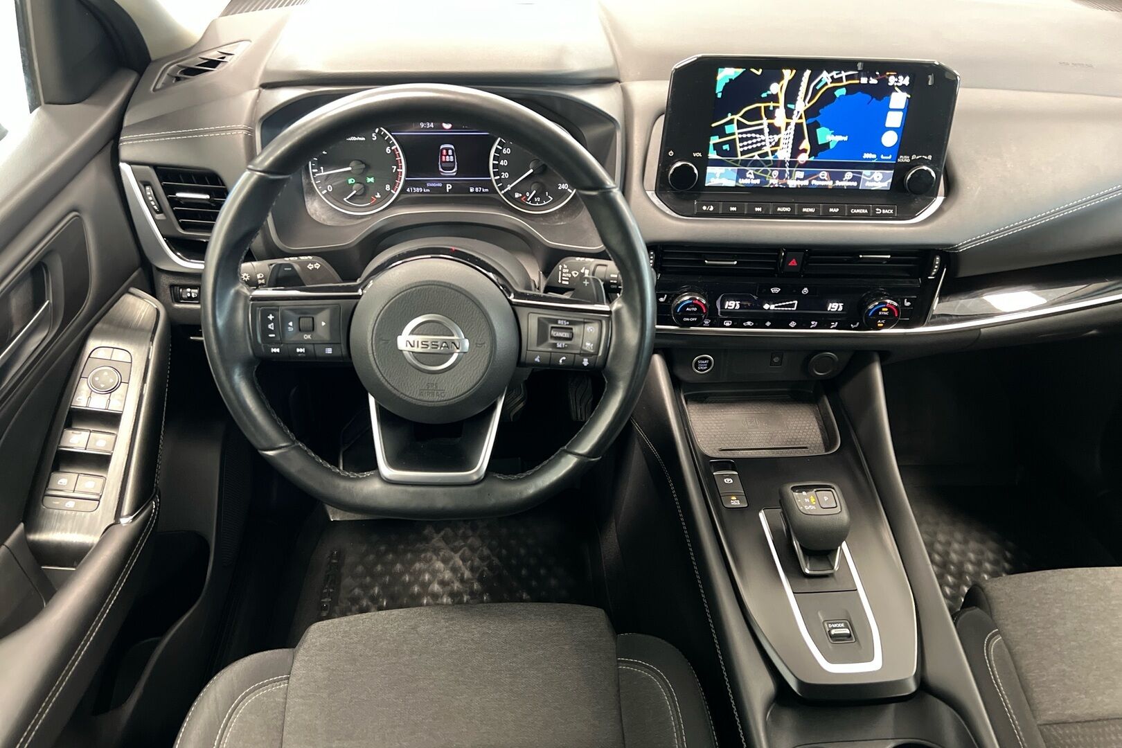 Nissan Qashqai iso kuva 15