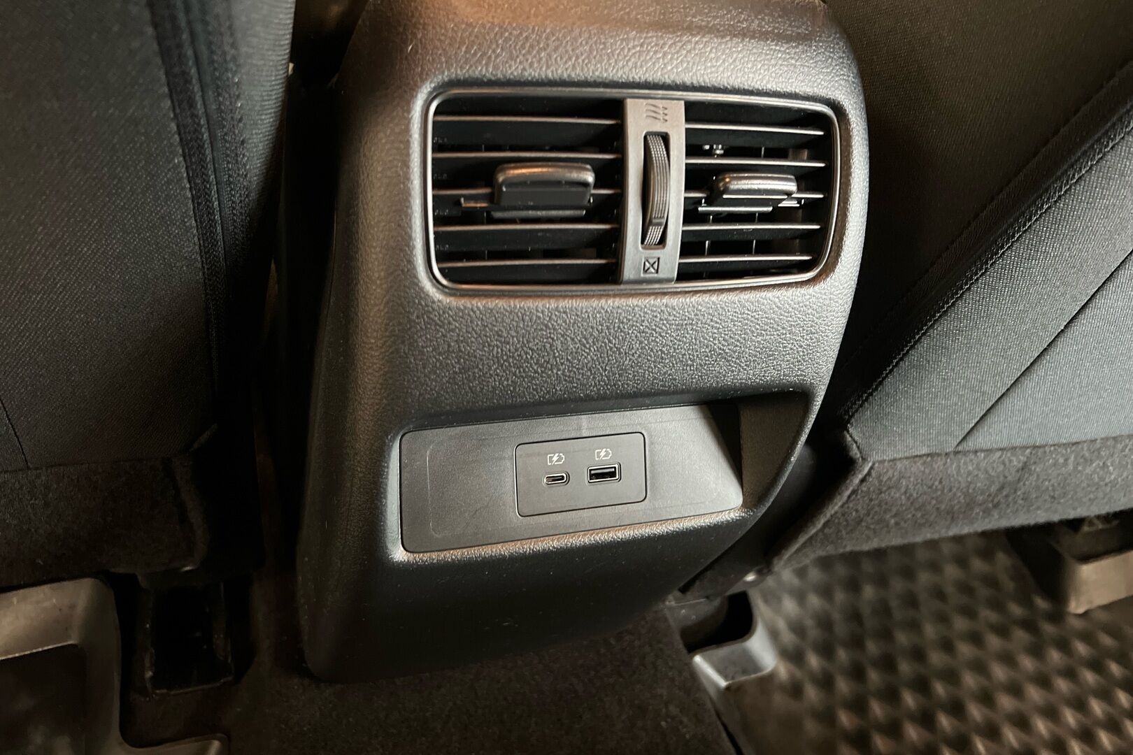 Nissan Qashqai iso kuva 22