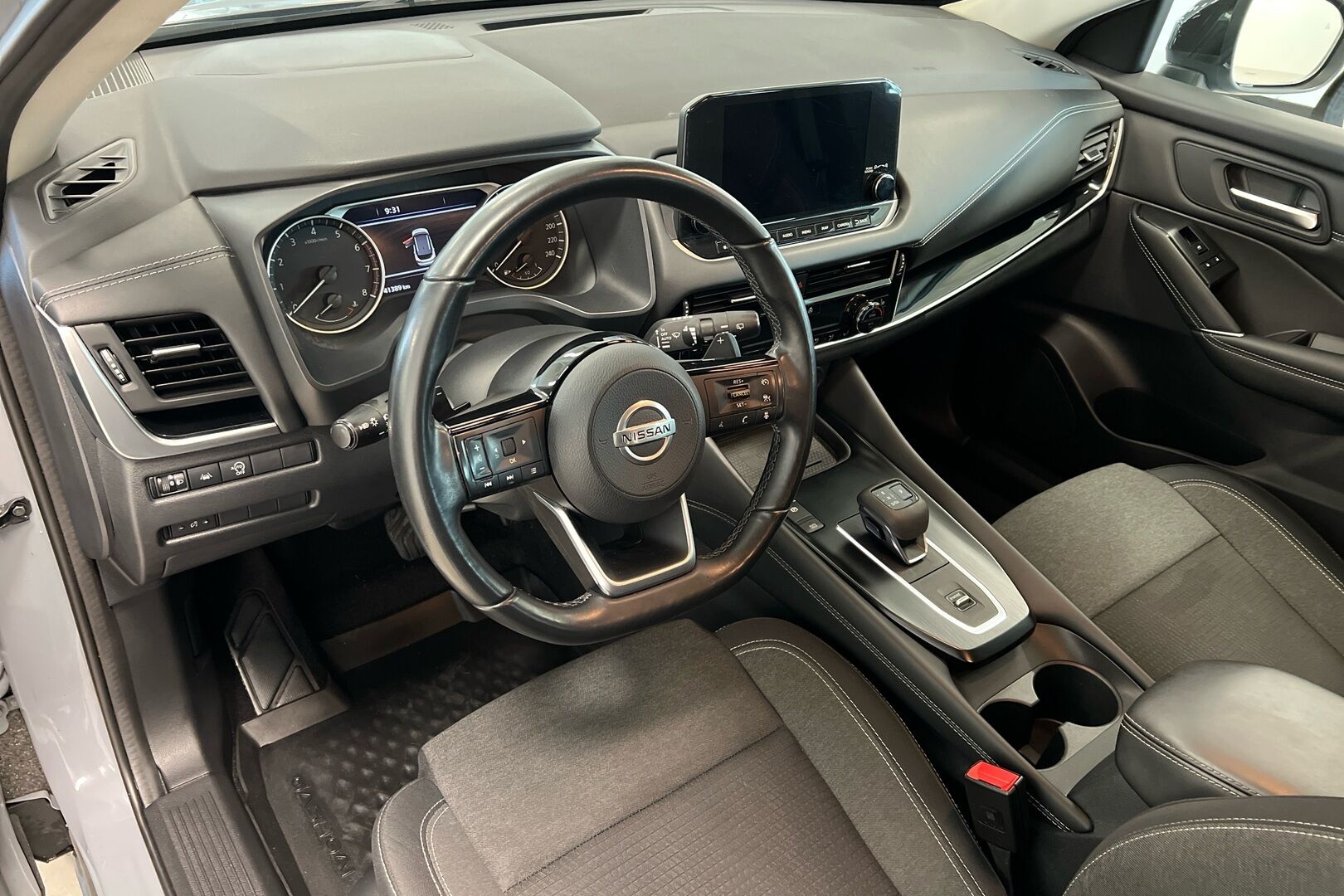 Nissan Qashqai iso kuva 6