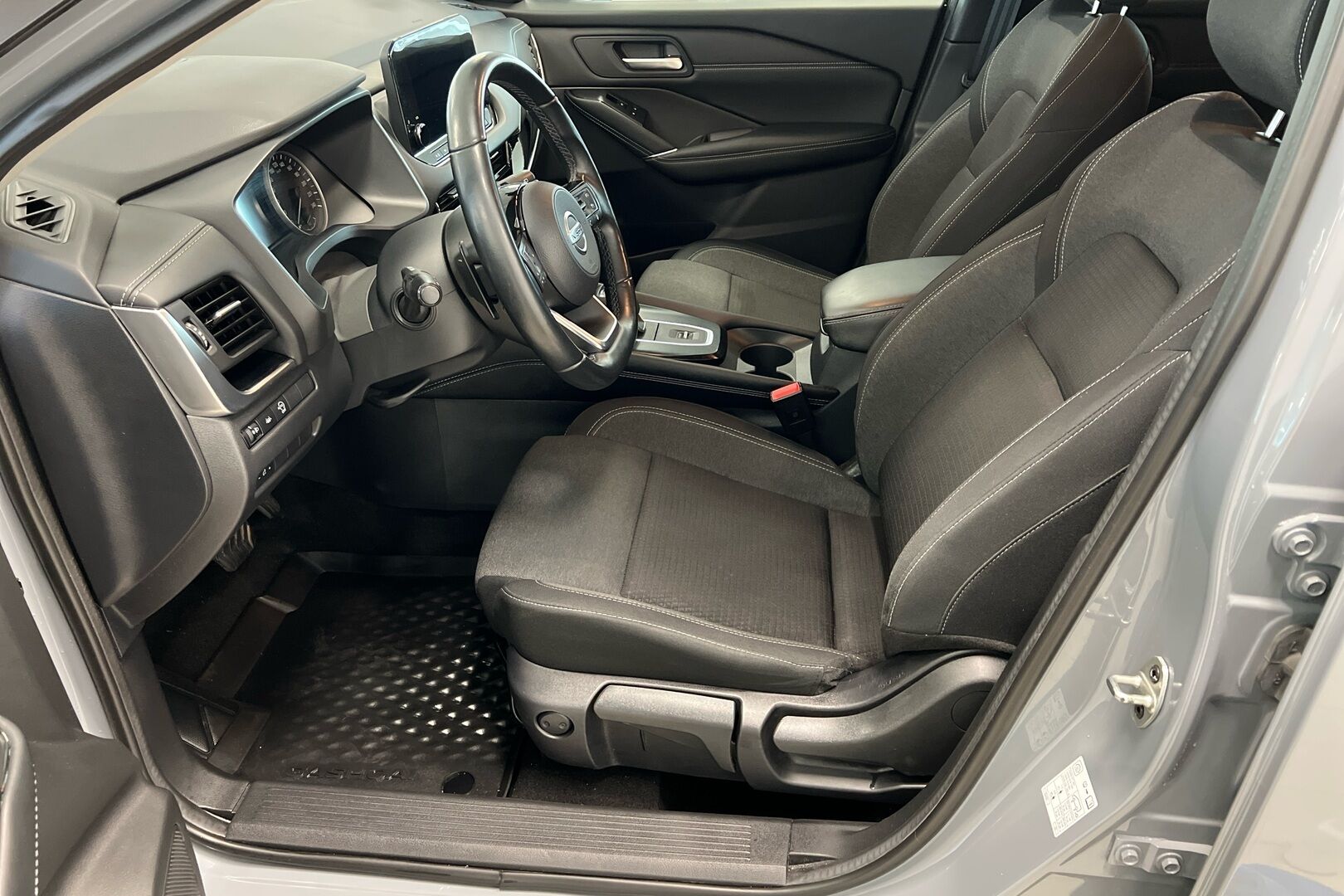 Nissan Qashqai iso kuva 7