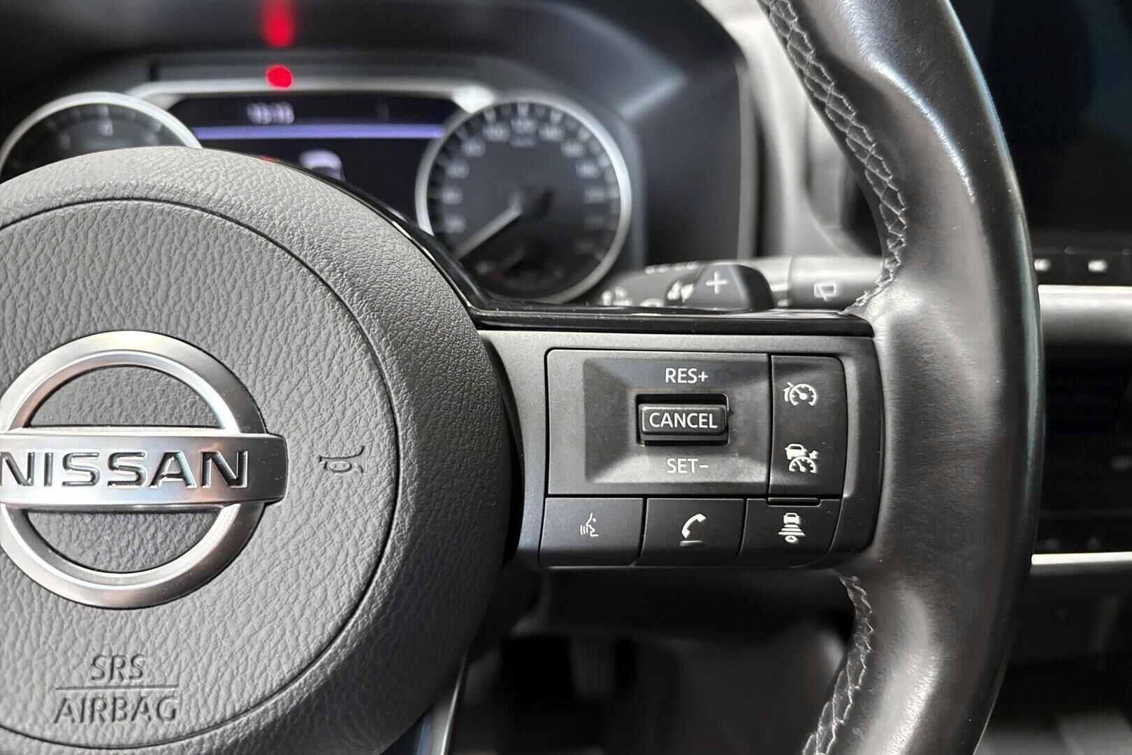 Nissan Qashqai iso kuva 18