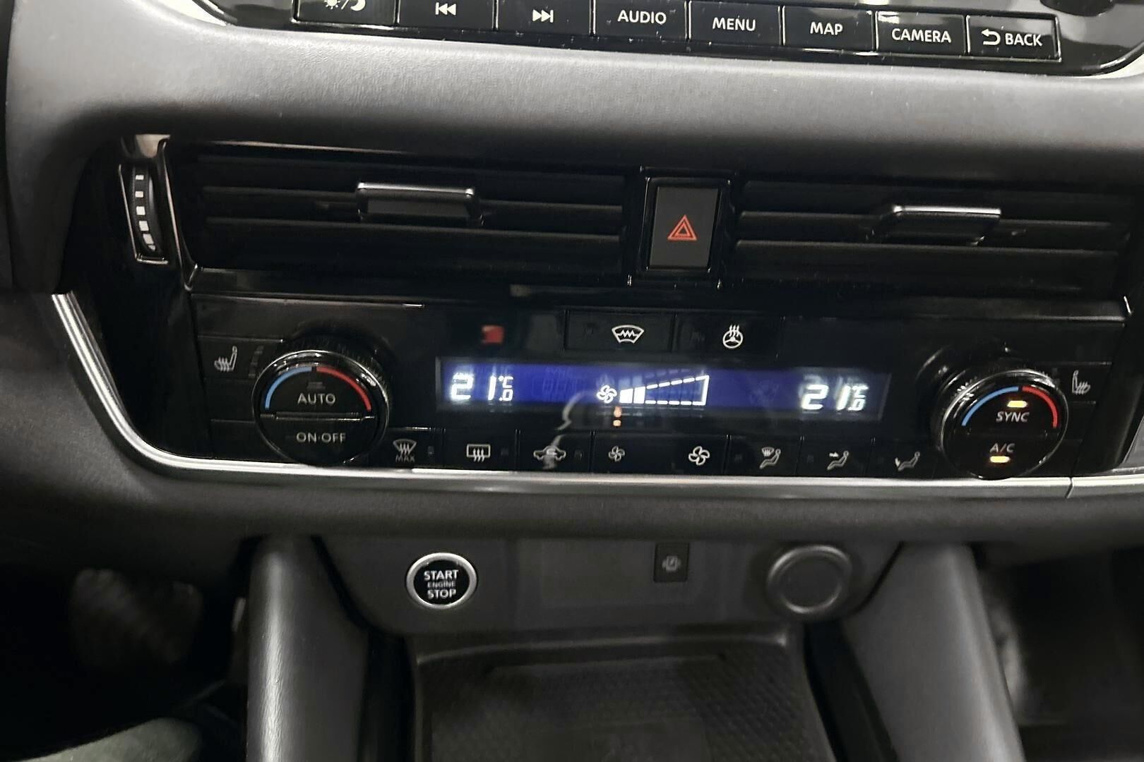 Nissan Qashqai iso kuva 16