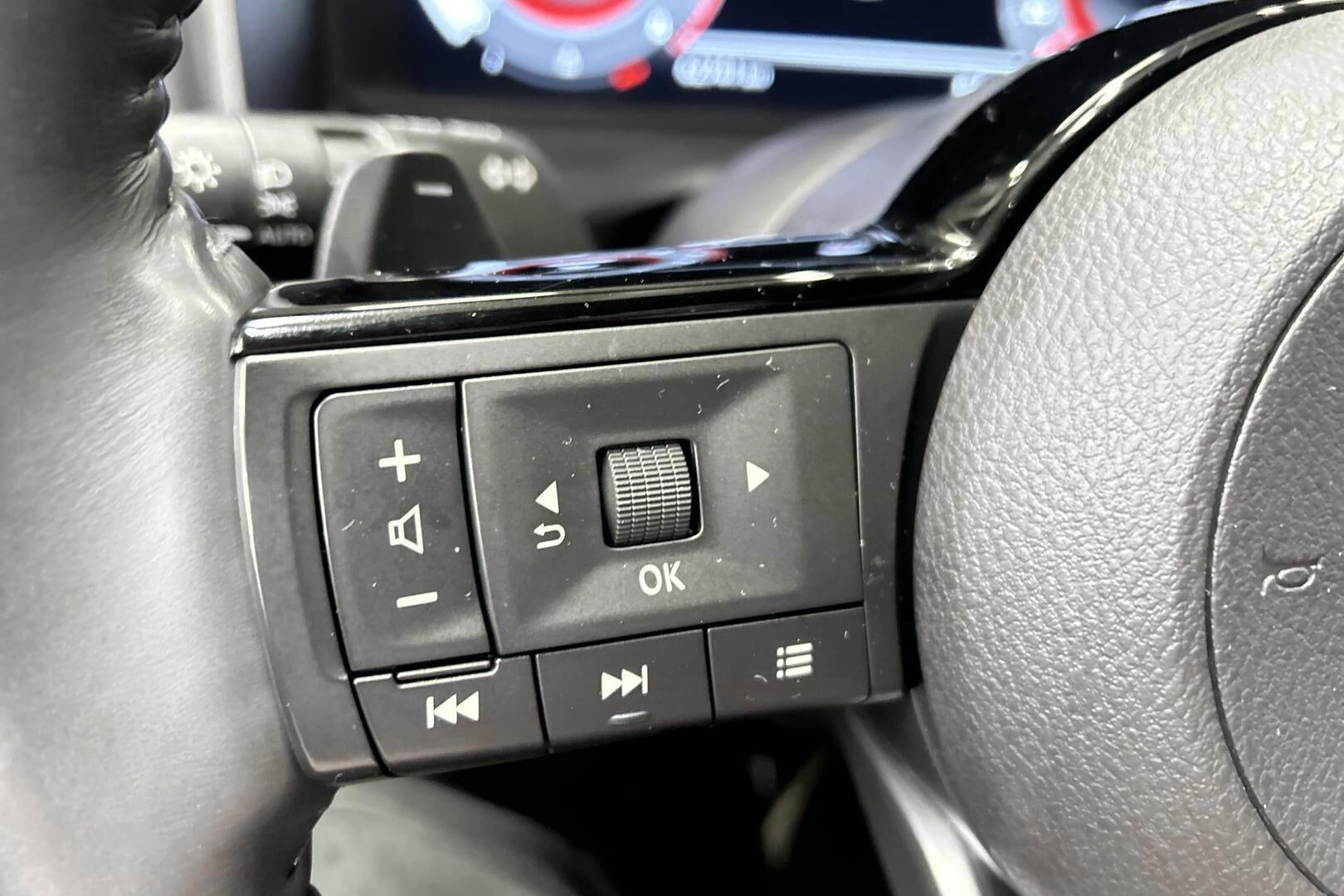 Nissan Qashqai iso kuva 19