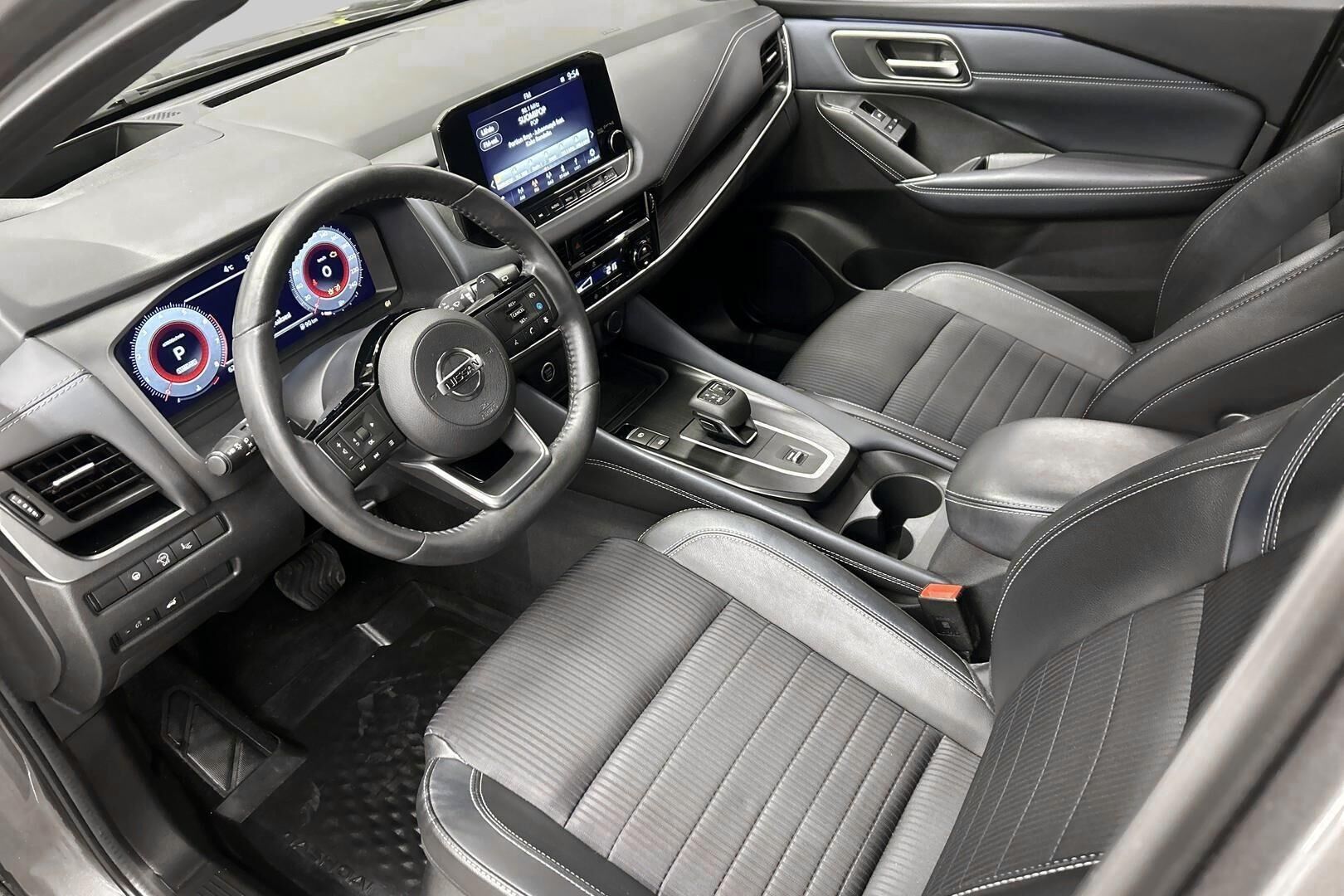 Nissan Qashqai iso kuva 9