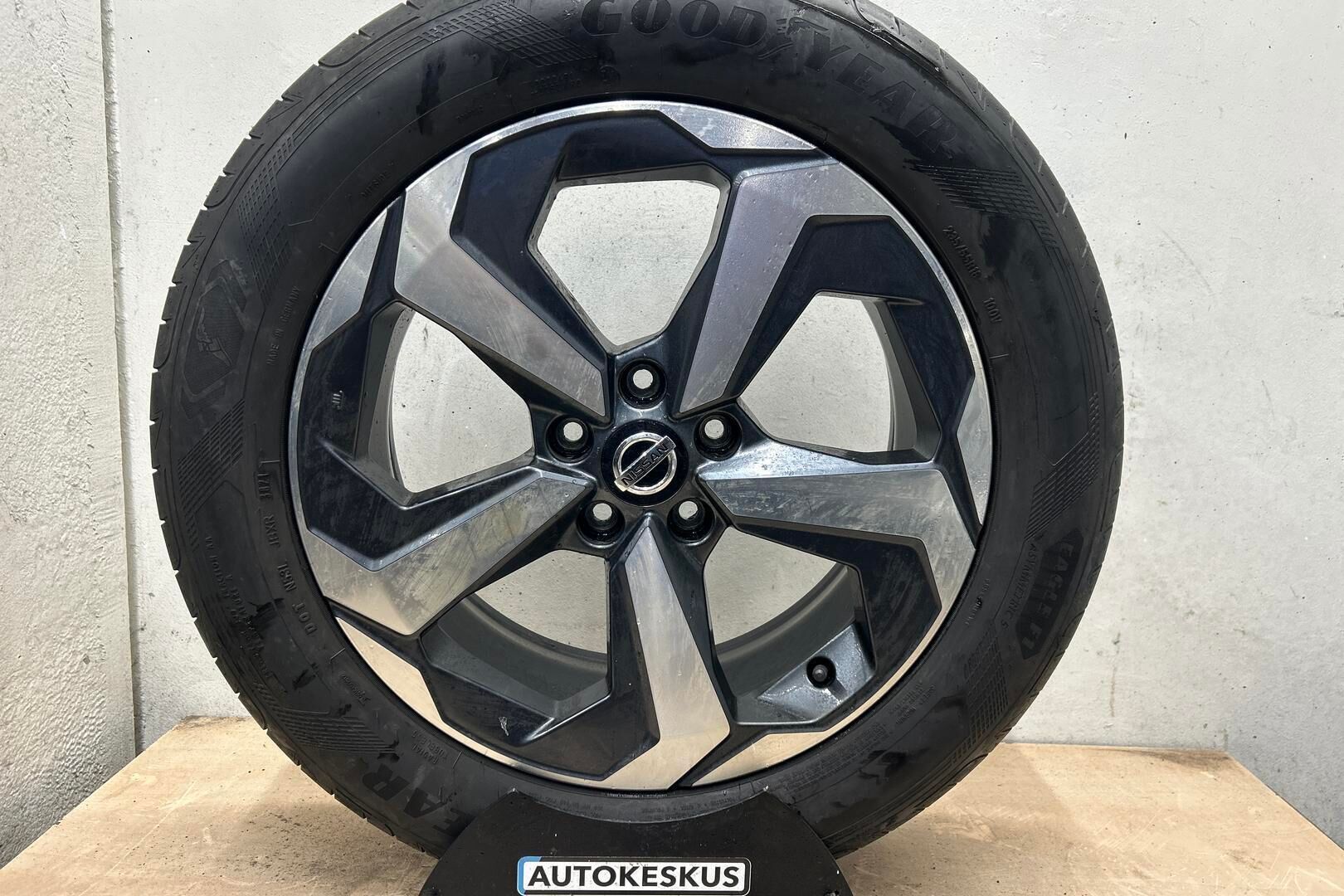 Nissan Qashqai iso kuva 12