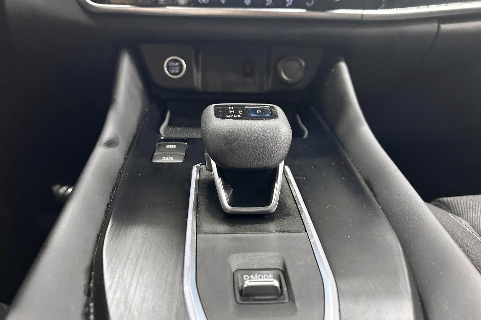 Nissan Qashqai iso kuva 5