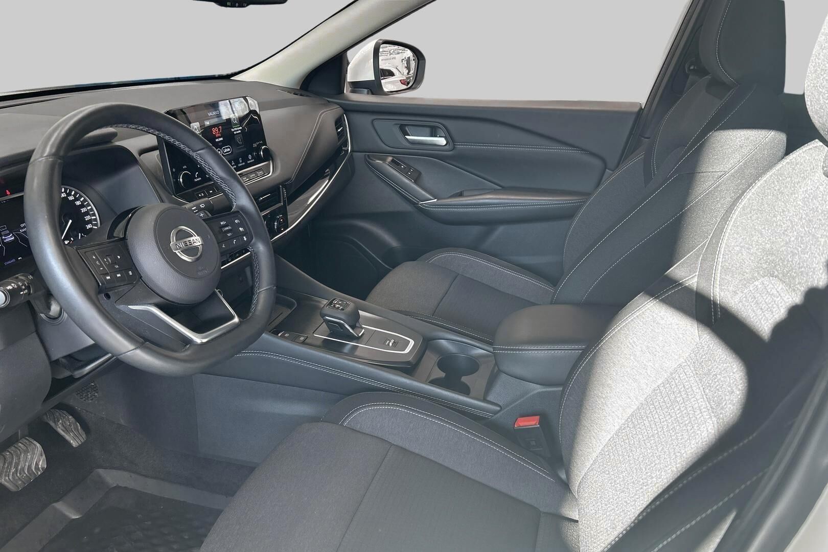 Nissan Qashqai iso kuva 9