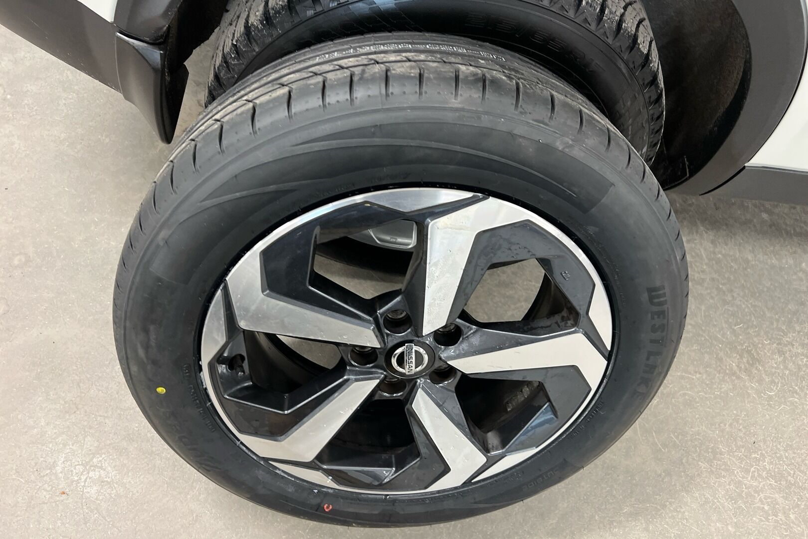 Nissan Qashqai iso kuva 12