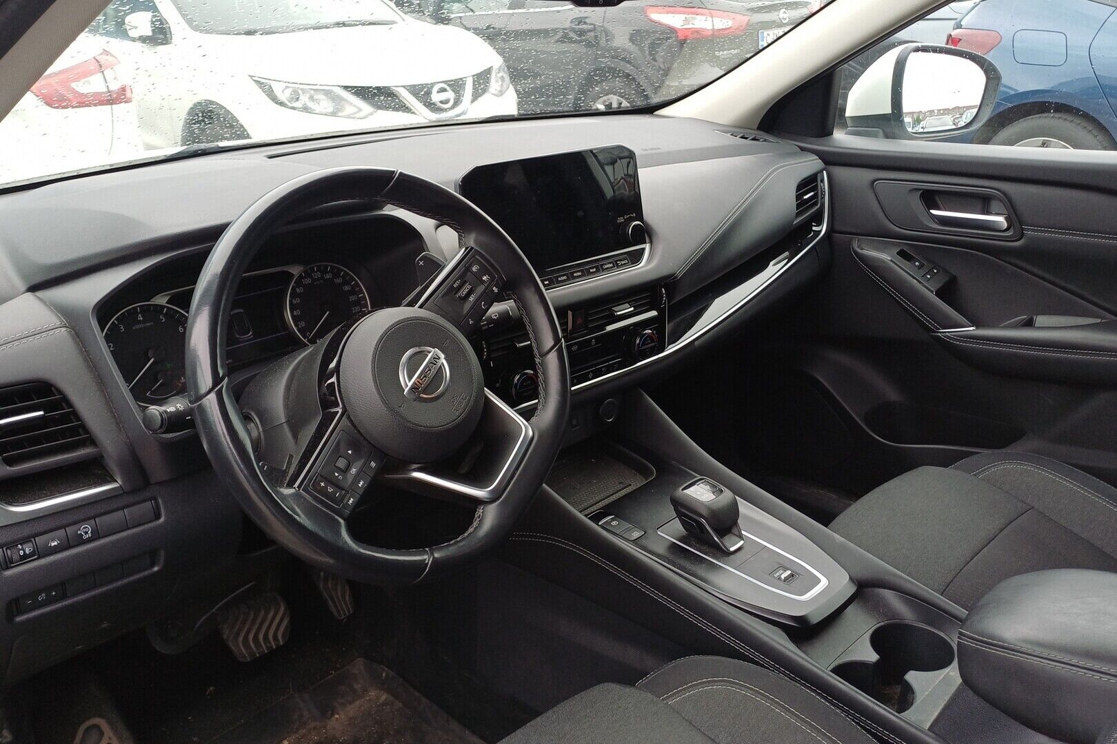 Nissan Qashqai iso kuva 1