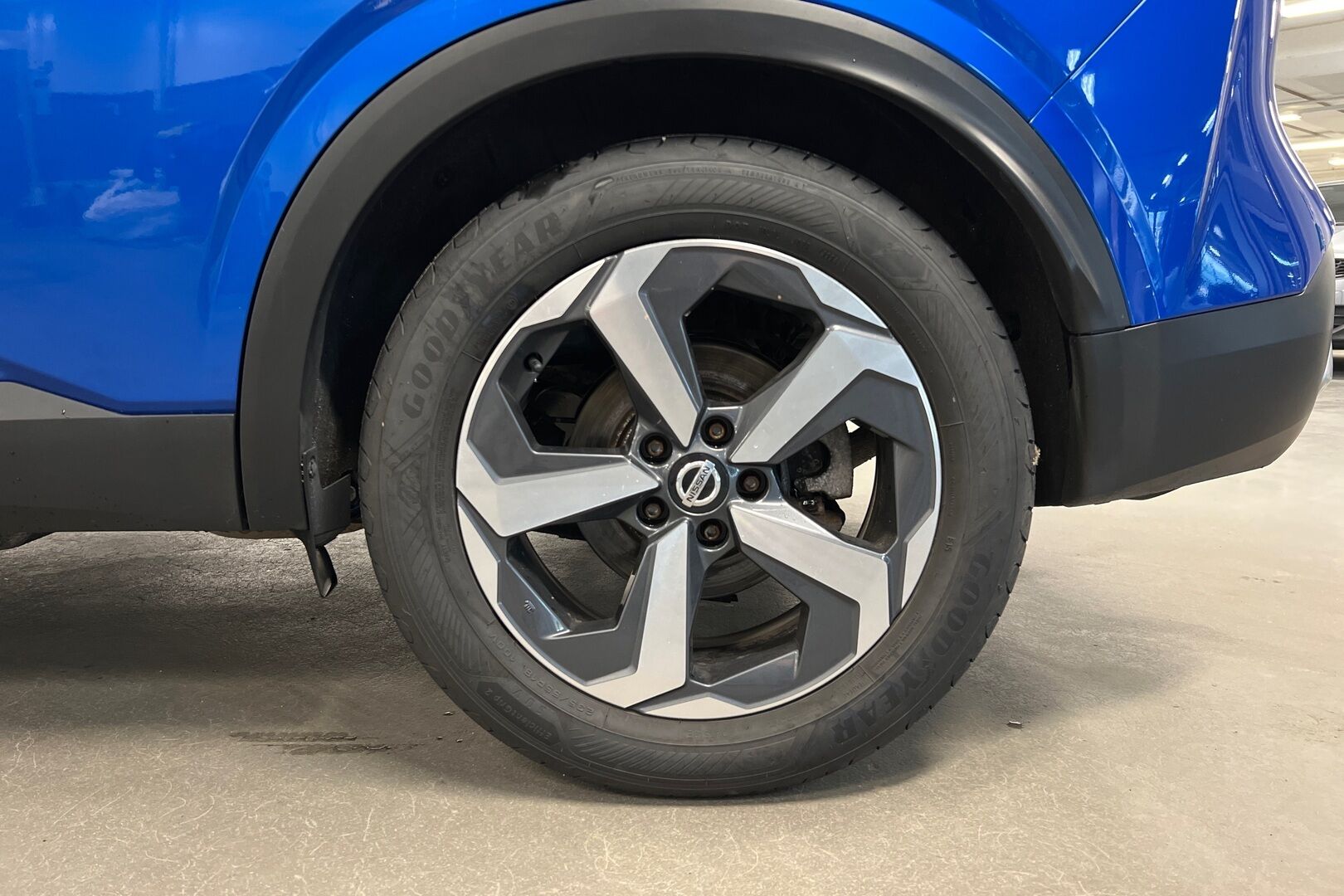 Nissan Qashqai iso kuva 12
