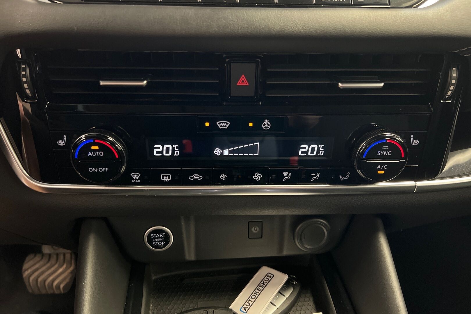 Nissan Qashqai iso kuva 18