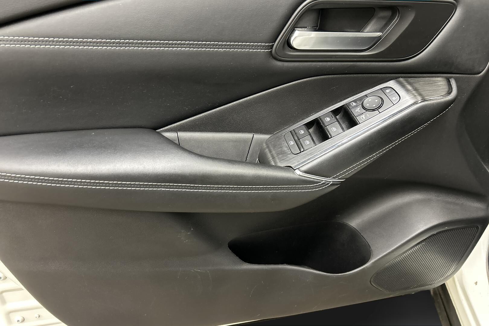 Nissan Qashqai iso kuva 14