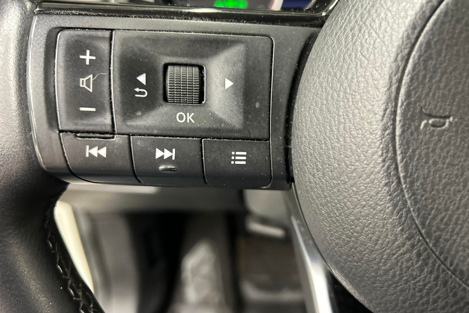 Nissan Qashqai iso kuva 15