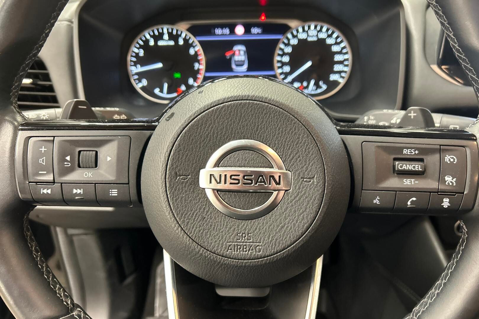 Nissan Qashqai iso kuva 15