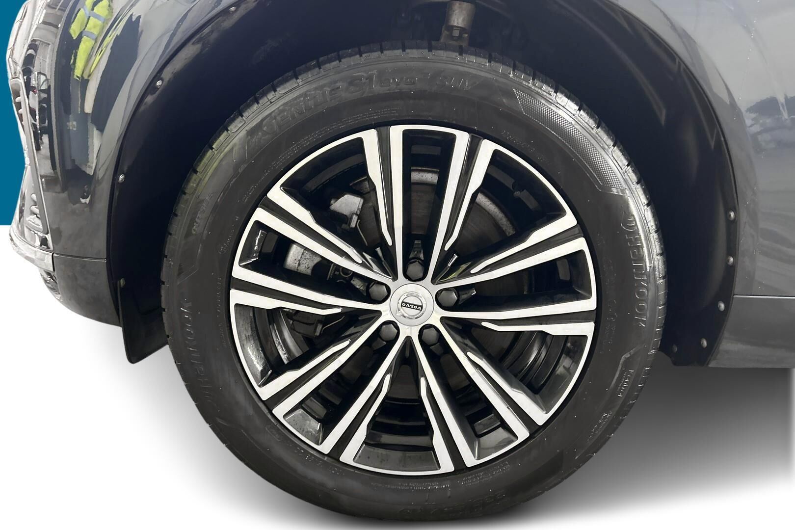 Volvo XC60 iso kuva 15
