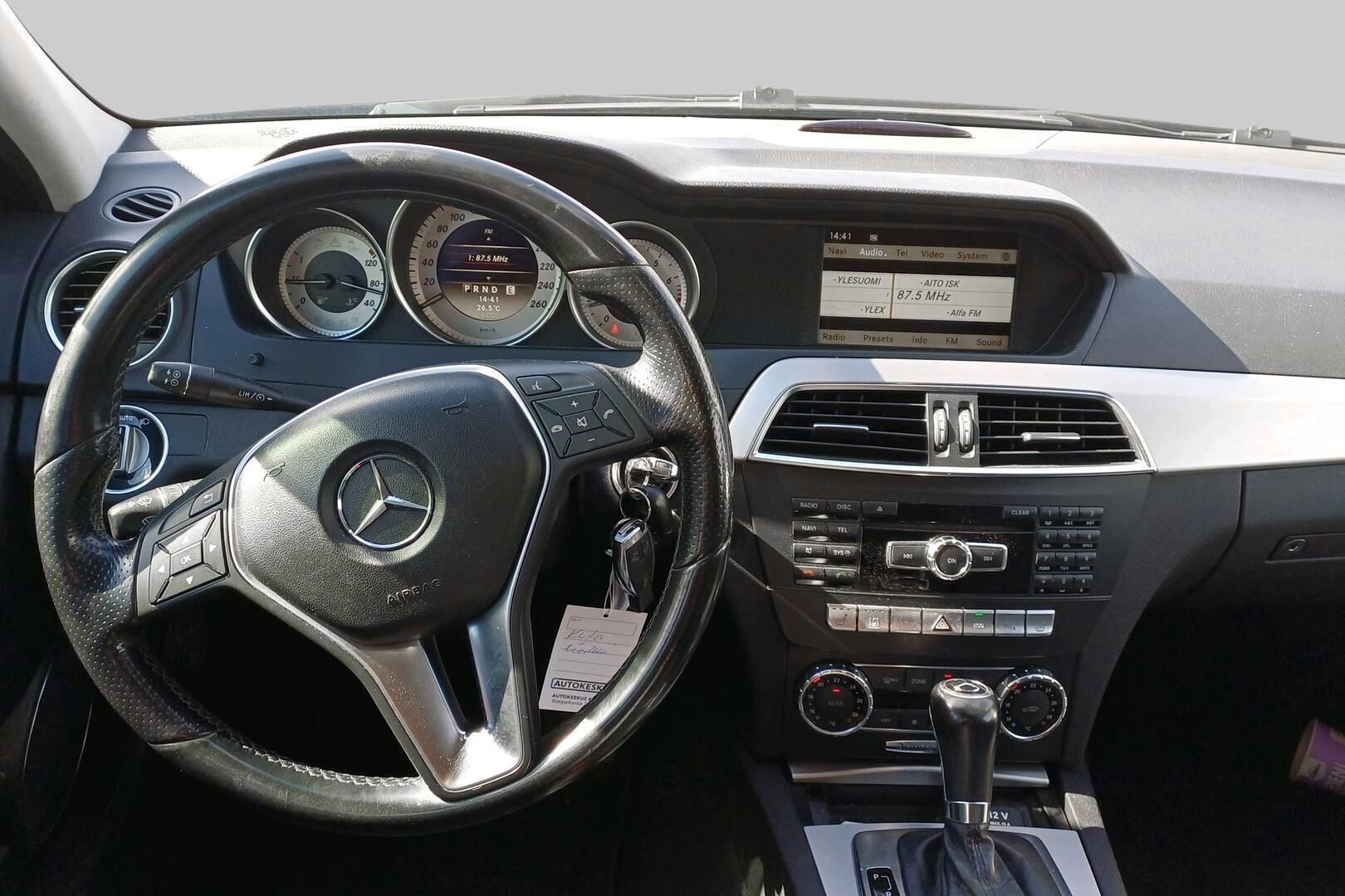 Mercedes-Benz C iso kuva 1
