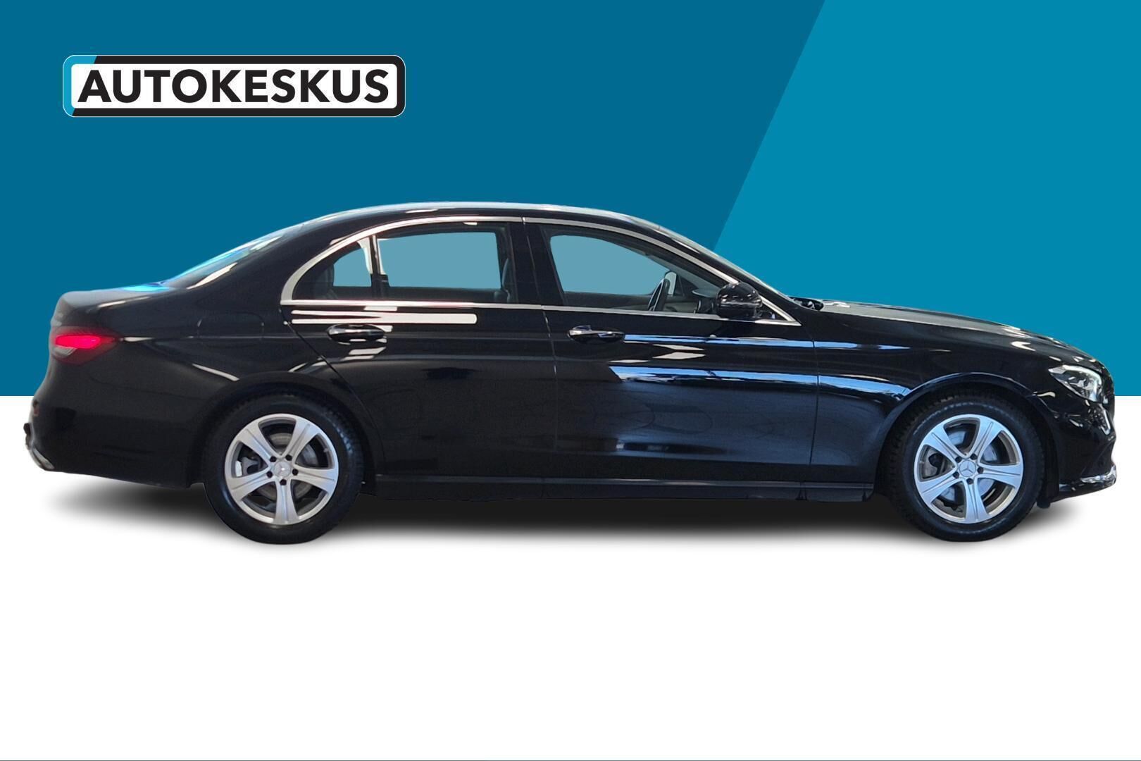 Mercedes-Benz E iso kuva 4