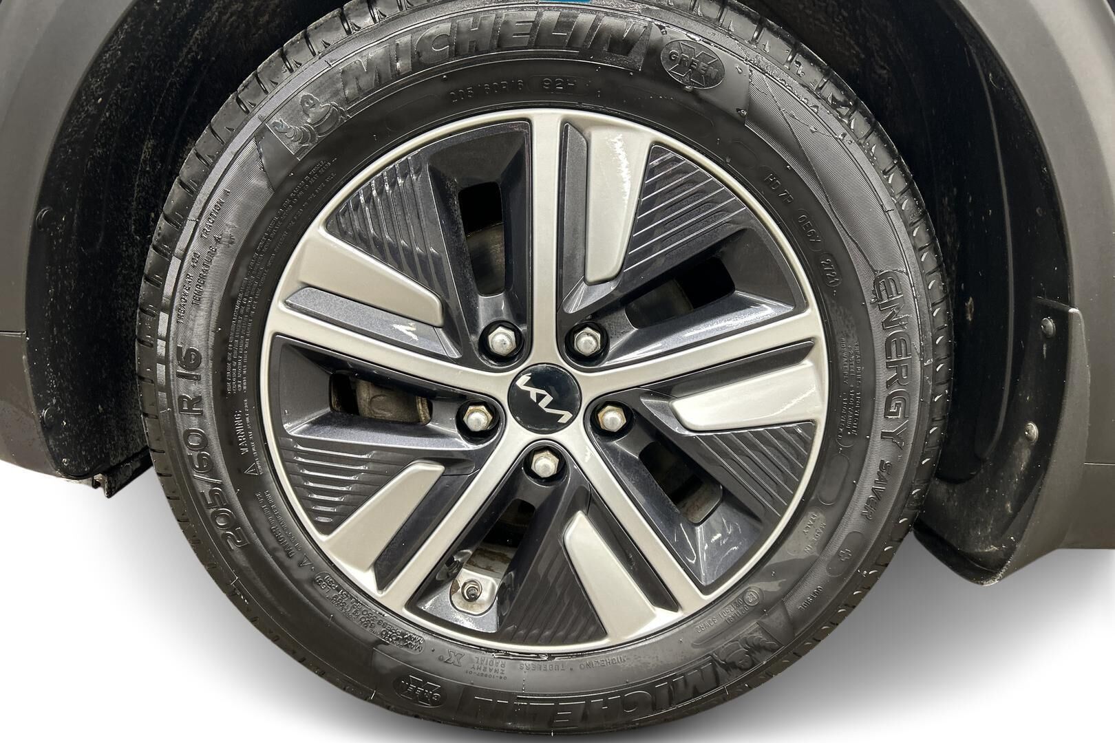 Kia Niro iso kuva 13