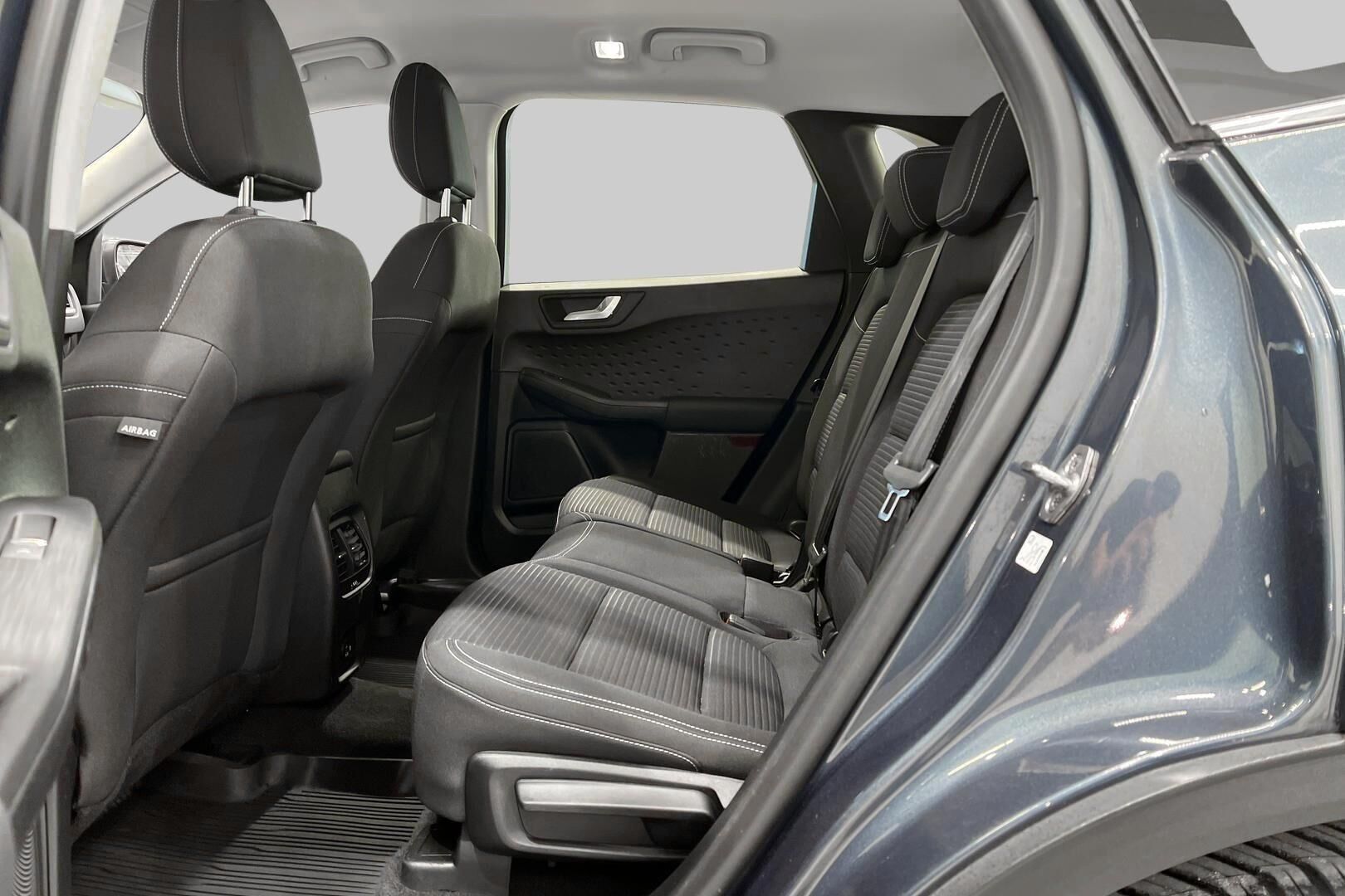 Ford Kuga iso kuva 10