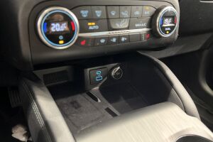 Ford Kuga esikatselu 18