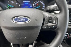 Ford Kuga esikatselu 21