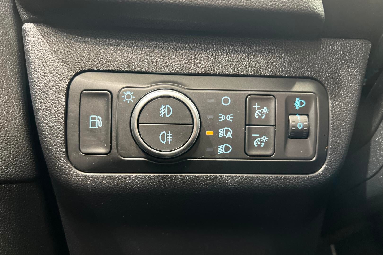 Ford Kuga iso kuva 23