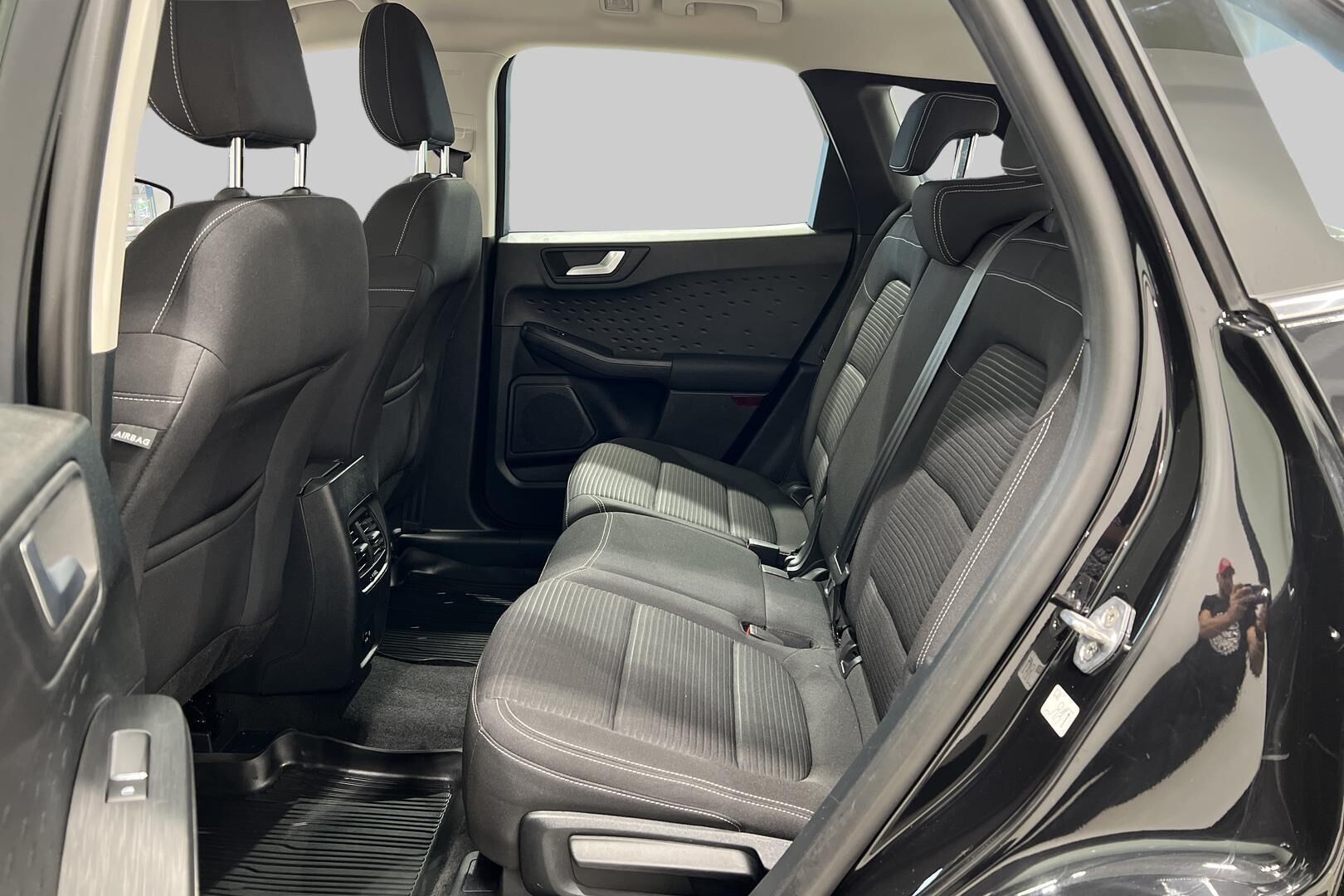 Ford Kuga iso kuva 9